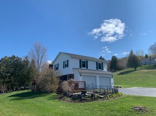 87 French Hill Rd, Saint Albans, VT 05478