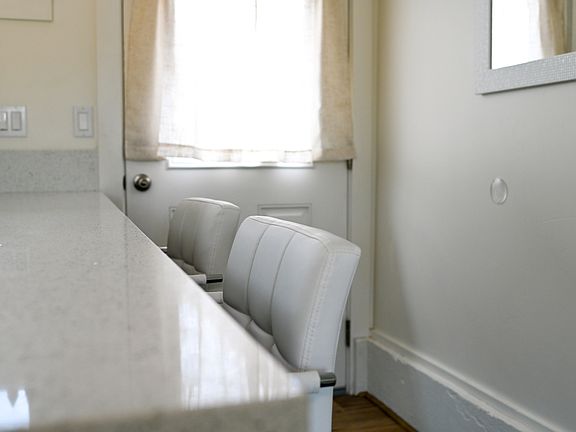 3rd image of 2556 55th St