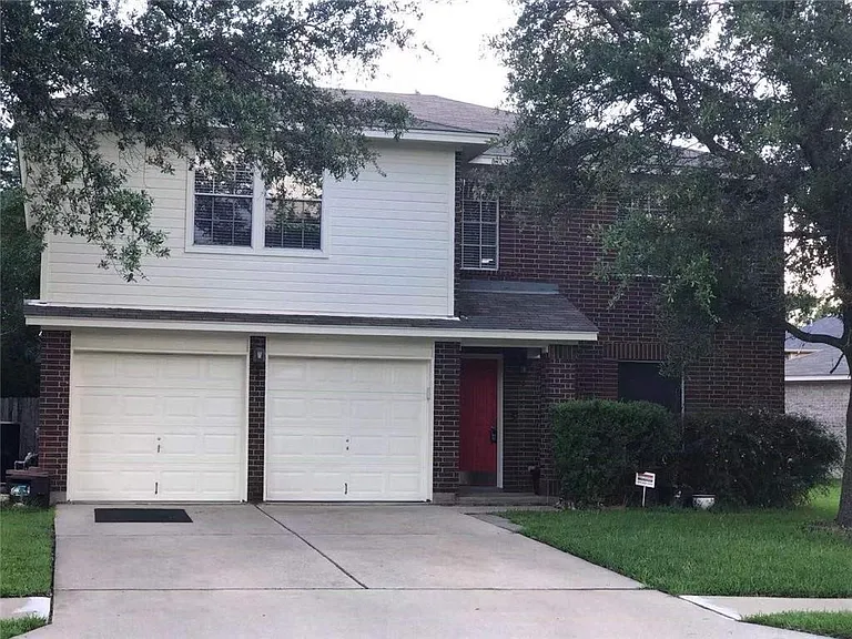 4021 Cargill Dr — Photo 1
