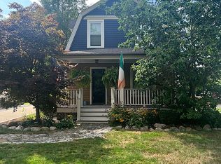 4732 Maple St, Willoughby, OH 44094