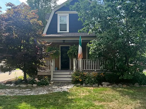 4732 Maple St, Willoughby, OH 44094