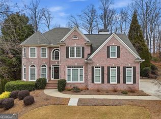 207 Cedarhurst Dr, Canton, GA 30115