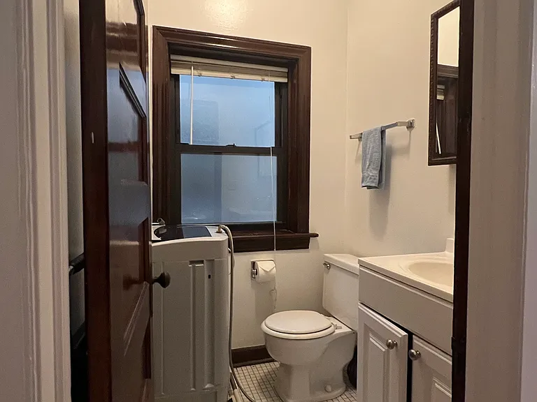 1713 Ridge Ave #301 — Photo 9