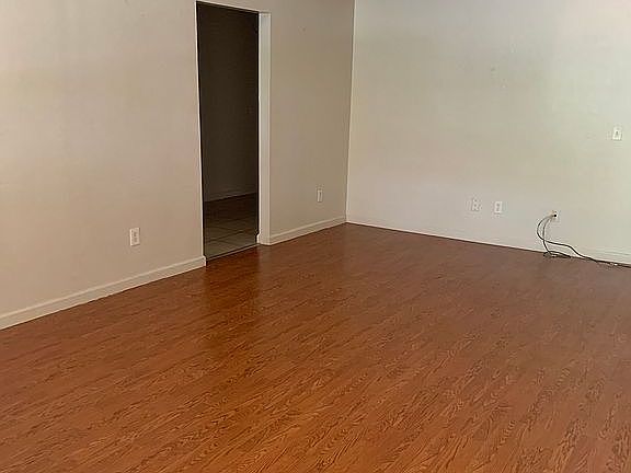 2nd image of 1613 NW 22nd St