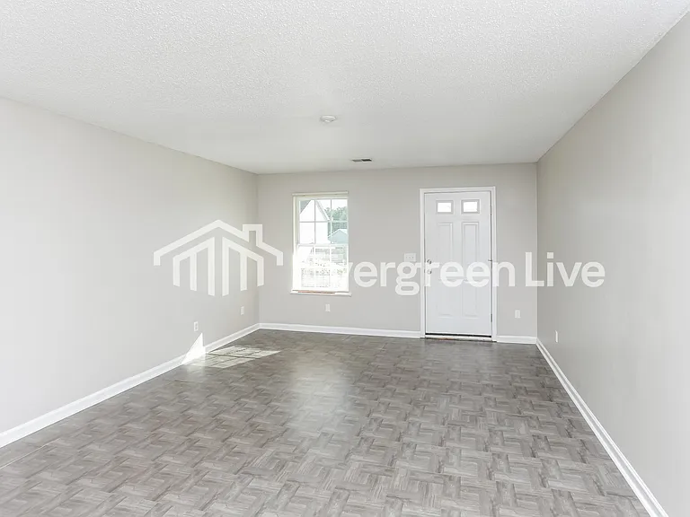 213 Rosebrook Dr — Photo 12