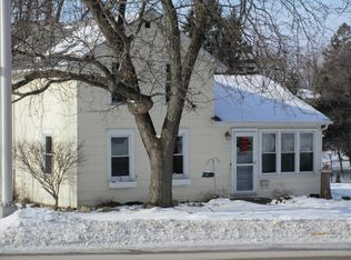 702 N Center St, Beaver Dam, WI 53916