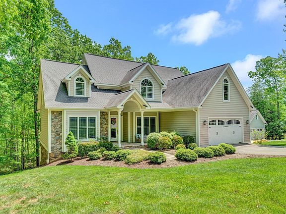 2nd image of 235 Waverly Ln