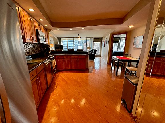 3rd image of 300 N State St APT 2609