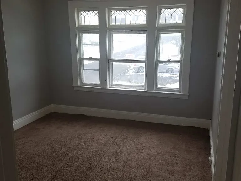 307 Center St #4 — Photo 1