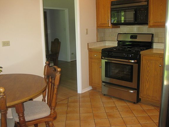 5th image of 4025 N Seeley Ave