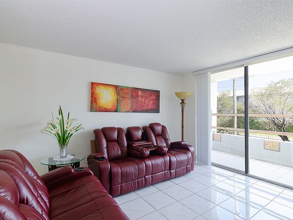 3rd image of 8201 NW 8th St #1-206