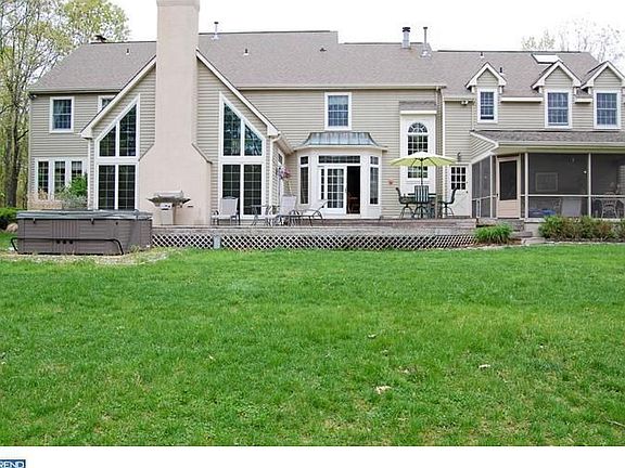 Magnificent Tyler Court in Medford