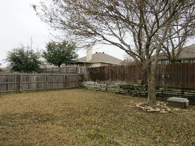 3717 Beatriz Dr — Photo 10