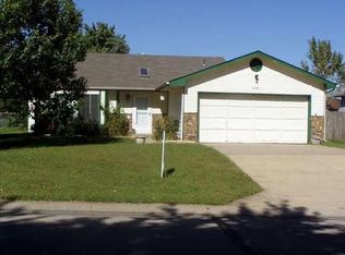 424 Burning Tree Rd, Derby, KS 67037