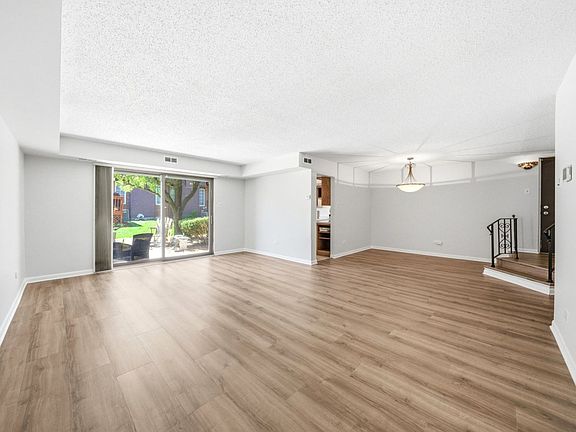 5th image of 1402 Woodhollow Dr #1A