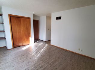 1410 F St APT 5, Lincoln, NE 68508