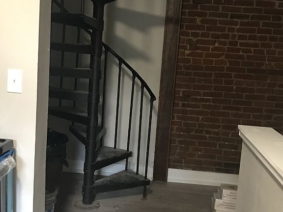 3rd image of 1222 S 1st St APT 3