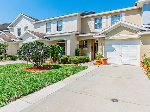 2nd image of 6209 Crestdale Pl