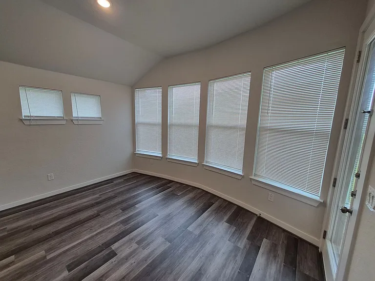 11321 Hollering Pass — Photo 37