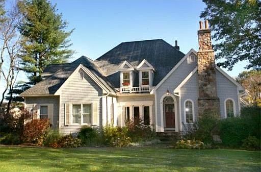 1st image of 8 River Meadow Dr