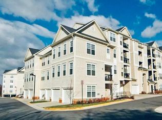 11369 Aristotle Dr APT 212, Fairfax, VA 22030
