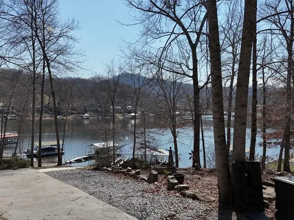 12 Jh Berrong Dr, Hayesville, NC 28904