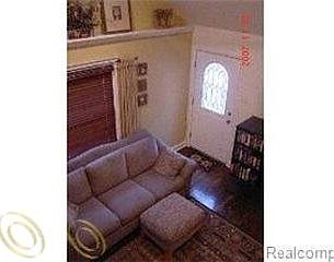 3rd image of 42430 Lakeland Ct