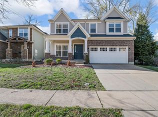 338 Rose Ln, Saint Louis, MO