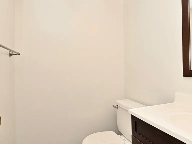 7775 Newington Woods Dr — Photo 39