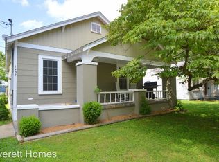 1437 E McDaniel St, Springfield, MO 65802