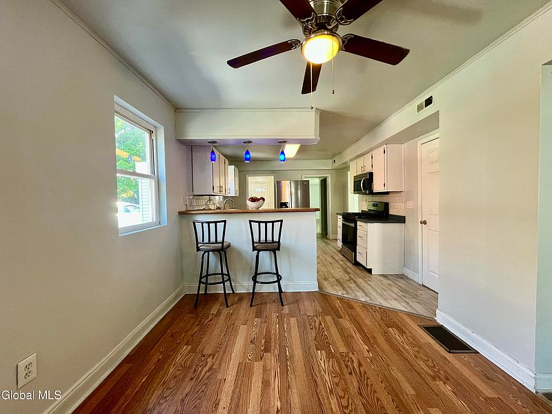 5th image of 1572 3rd Street