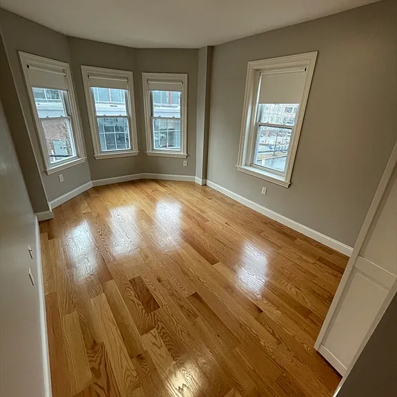 122 Berkshire St #4 — Photo 2