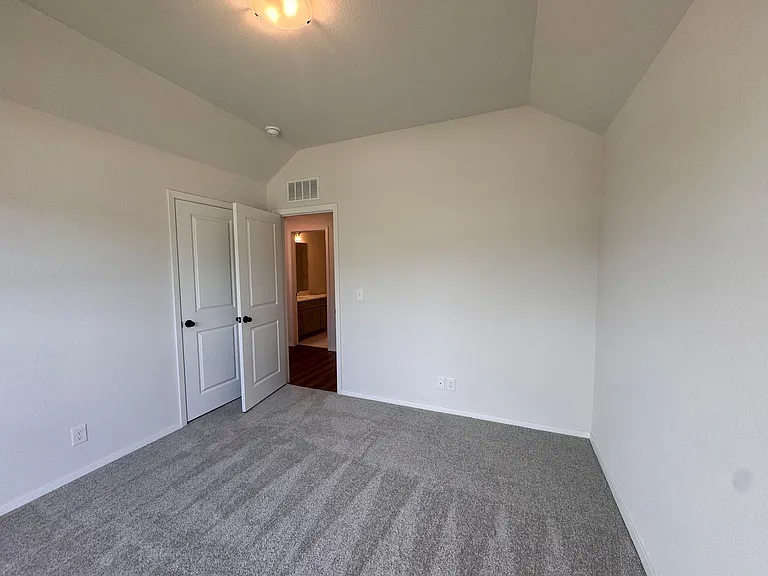 3422 E 153rd St S — Photo 16