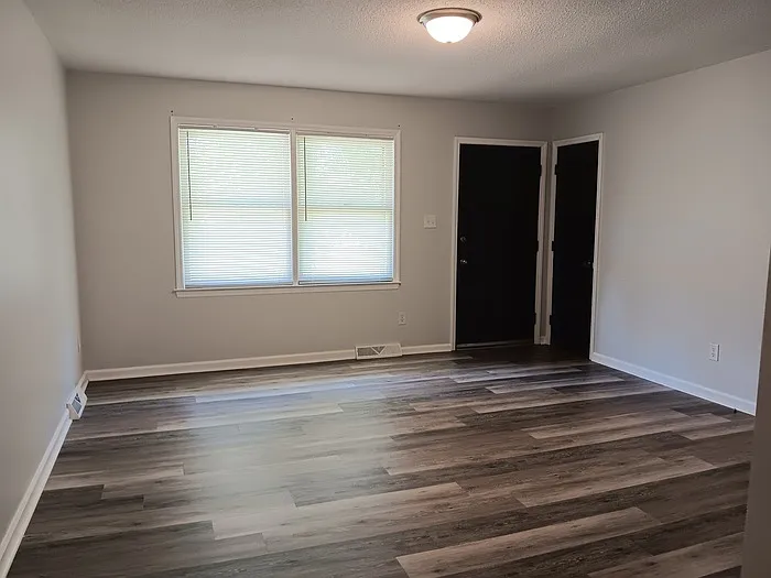 409 Russell St #409 — Photo 2