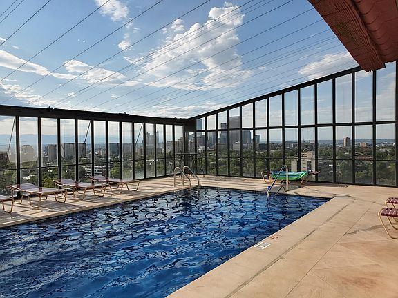 Rooftop Pool!