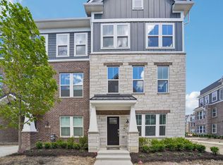 25424 Orwell St, Novi, MI 48375