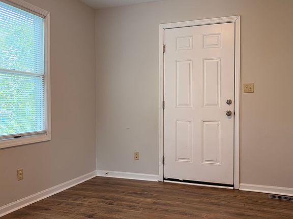 2nd image of 1116 S Park Ave