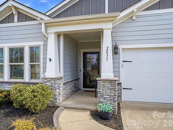 2nd image of 2033 Poplar Ridge Dr