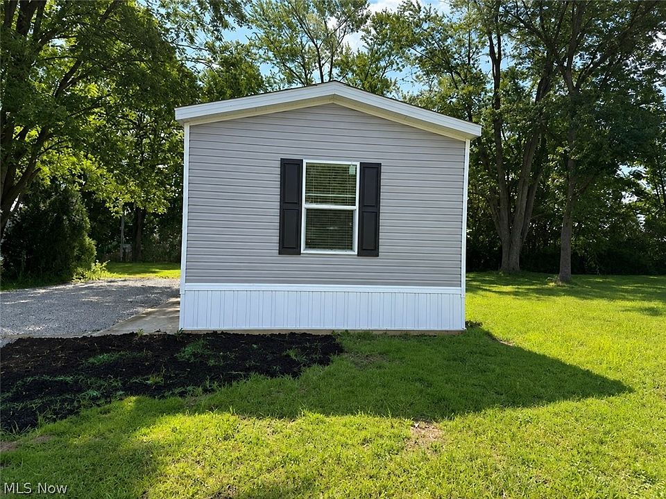 1st image of 1 Silver Pond Dr