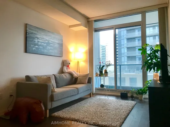 52 Forest Manor Rd, Toronto, ON