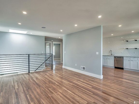 2nd image of 216 Bridgeview Dr