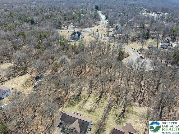 4th image of 43 Sumner Ct