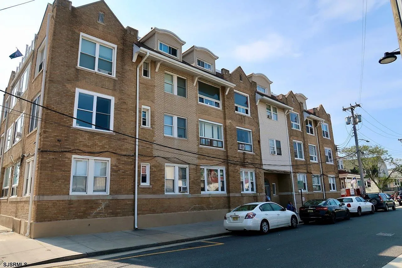 3801 Atlantic Ave APT D4 photo 1