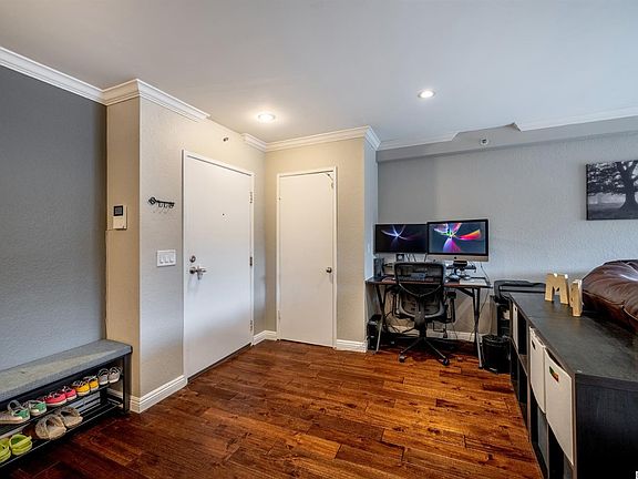 3rd image of 645 Balboa Ave APT 1B