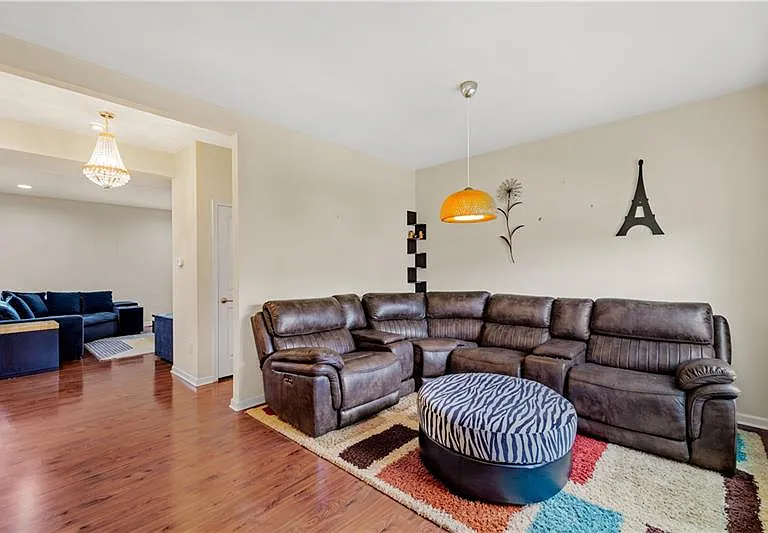 312 Sunrise Dr — Photo 3