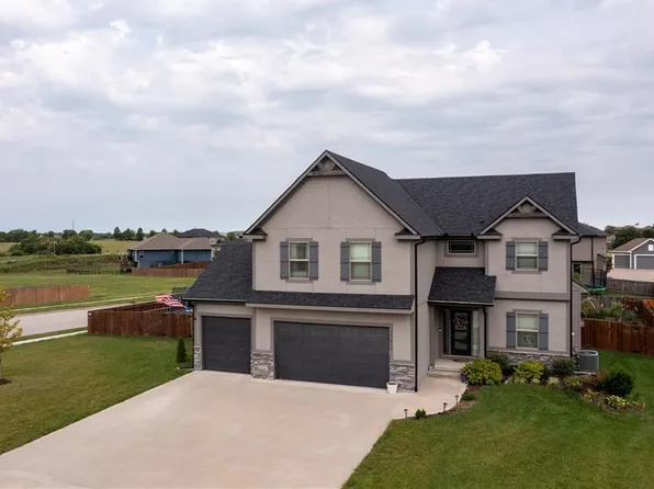 27814 133rd St, Lees Summit, MO 64086