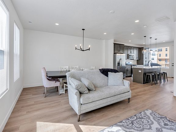 2nd image of 566 N Sego Way
