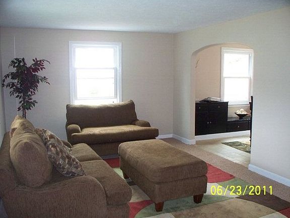 2nd image of 414 Hopkins St