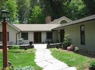 33 Flat Hills Rd, Amherst, MA 01002