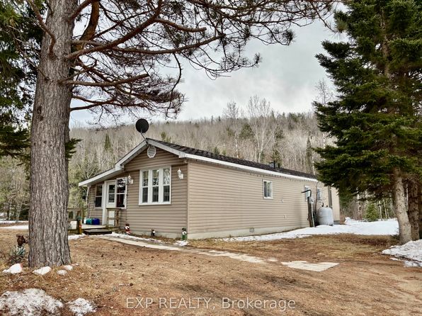 155 Dawson Rd, South Algonquin, ON K0J 2C0